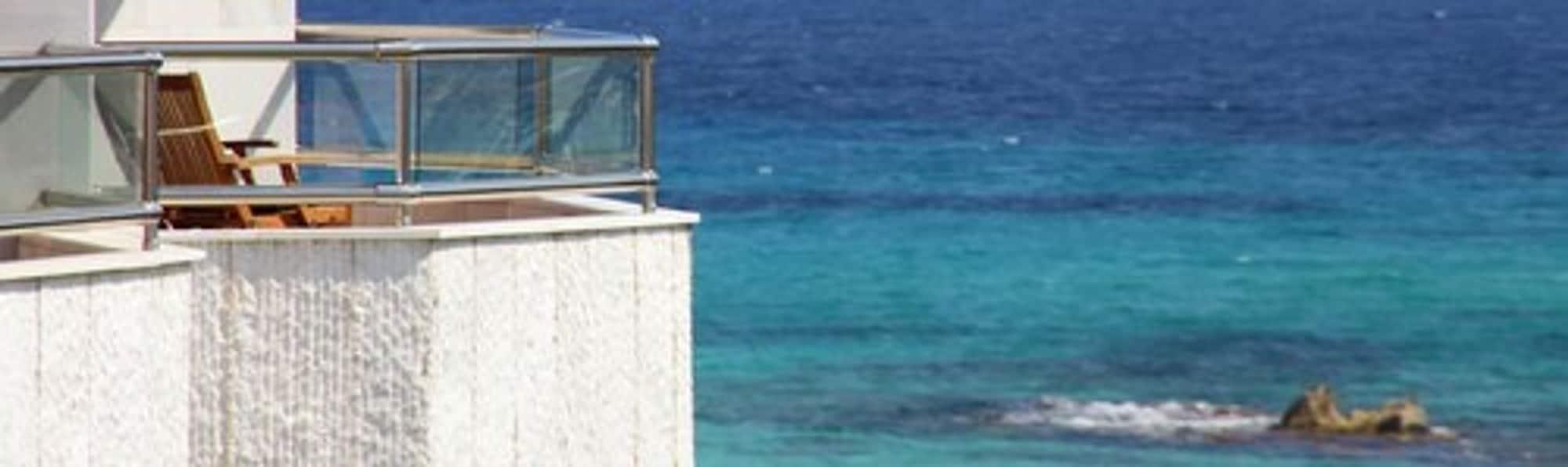 Hotel Serrano Palace Cala Ratjada  Exterior photo