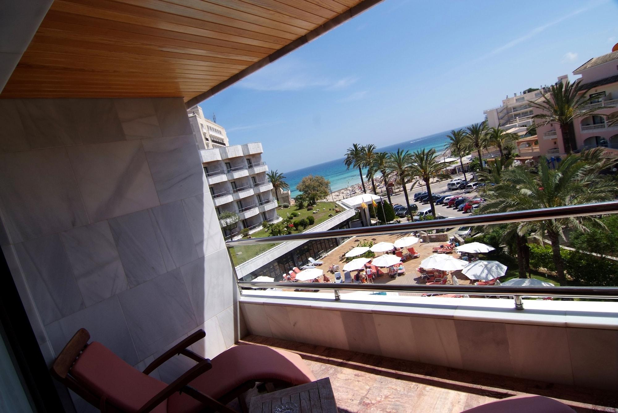 Hotel Serrano Palace Cala Ratjada  Exterior photo