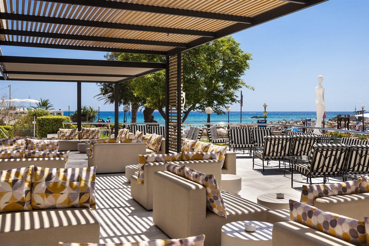 Hotel Serrano Palace Cala Ratjada  Exterior photo